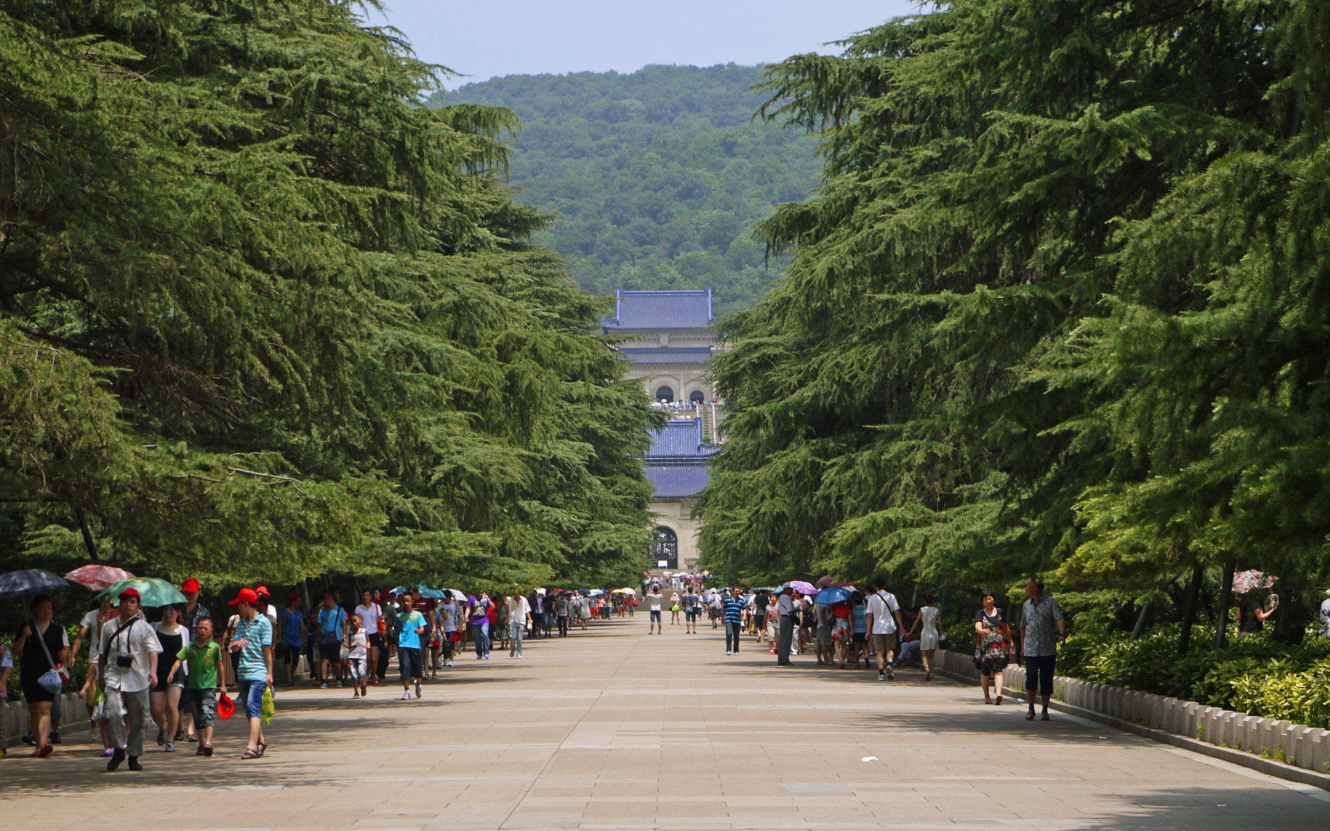 中山陵园风景区 Dr. Sun Yat-sen's Mausoleum - 中国江苏南京景点